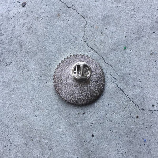 画像2: BEND PRESS "BEND B ENAMEL PIN" (2)