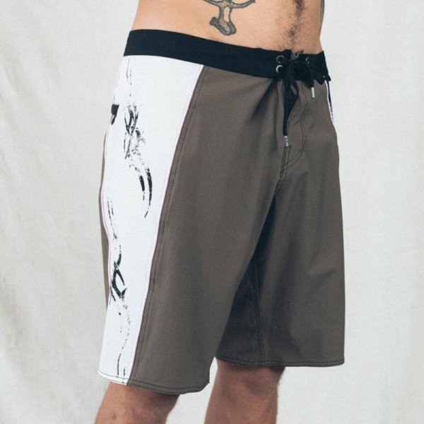 画像5: FORMER MERCHANDISE "VOID WISHING 20' TRUNK / Shaun Manners Collection" - TRMAC (5)