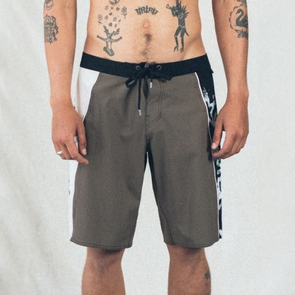 画像2: FORMER MERCHANDISE "VOID WISHING 20' TRUNK / Shaun Manners Collection" - TRMAC (2)