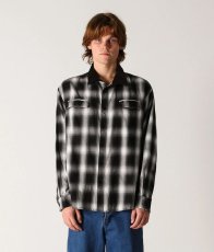 画像2: 【 SALE 】FORMER MERCHANDISE "BROADCAST PLAID LS SHIRT" - BLACK OMBRE (2)
