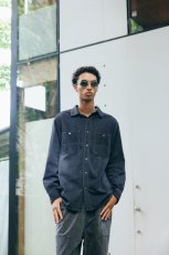 画像4: COMFORTABLE REASON | FADE DENIM SHIRTS - BLACK (4)