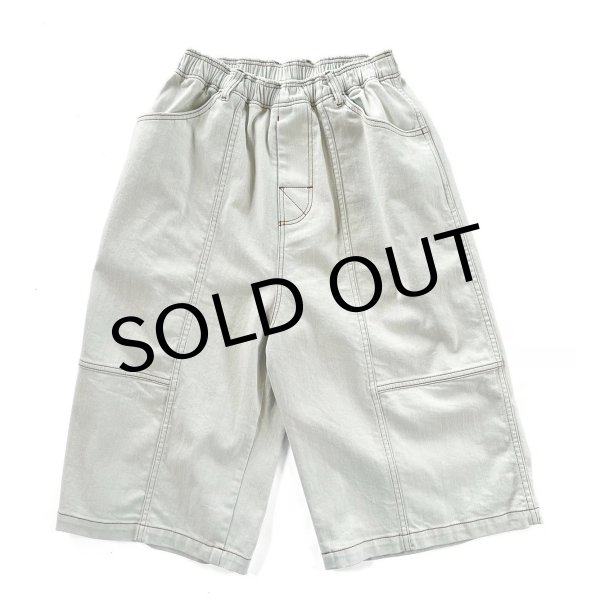 画像1: COMFORTABLE REASON " DENIM BAGGY SHORTS " - SNOW (1)