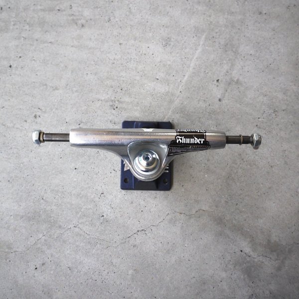 画像3: THUNDER TRUCKS " MARK SUCIU / NIGHT WATCH " - 1set ( 148 : 8.25 AXLE ) (3)