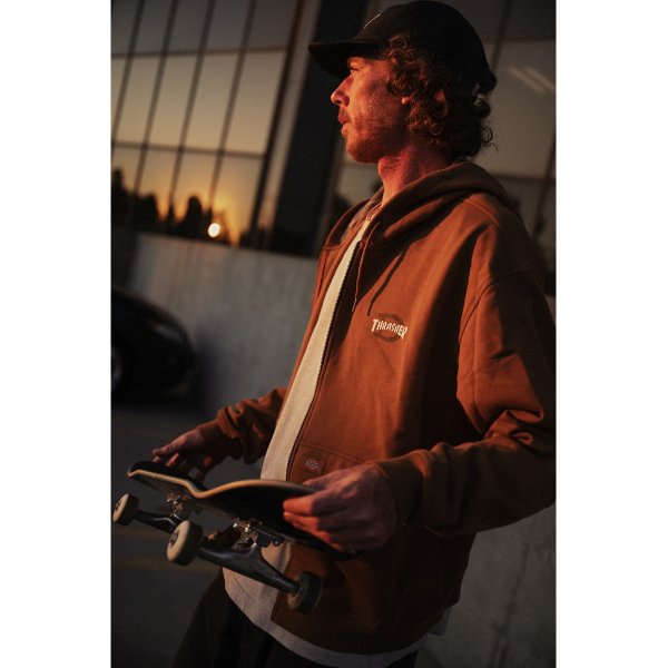画像1: DICKIES x THRASHER / HOODIE - BROWN (1)