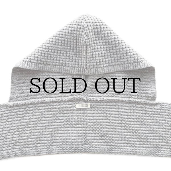 画像3: COMFORTABLE REASON " WAFFLE HOOD SCARF " - GRAY (3)