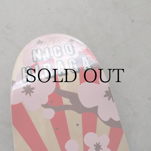 画像2: CHICO STIX " NICO HIRAGA MENEKI-NEKO " - 8.75" EGG SHAPE (2)