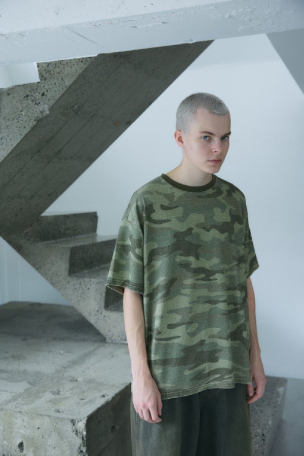 画像5: COMFORTABLE REASON " PIGMENT DYED MELT CAMO TEE " - OLIVE (5)