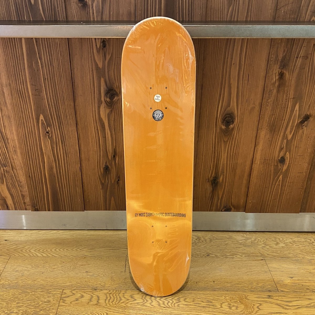 画像3: FTC | SF BLOCK DECK Art by Mike Giant - 7.75inch (3)