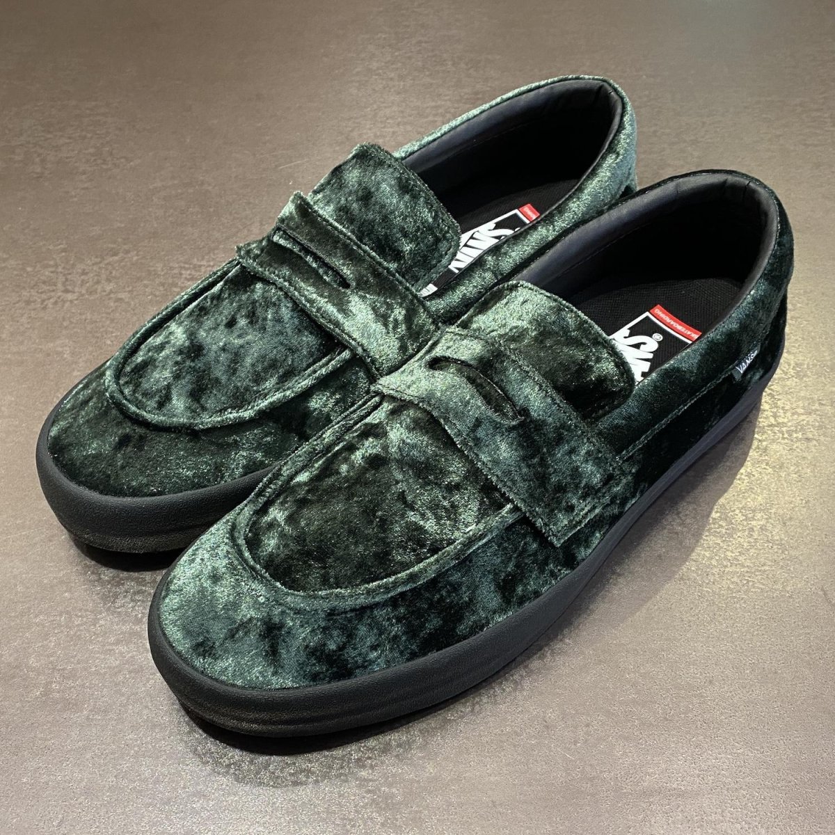 画像1: VANS | SKATE LOAFER - OIL GREEN ( VELVET ) (1)
