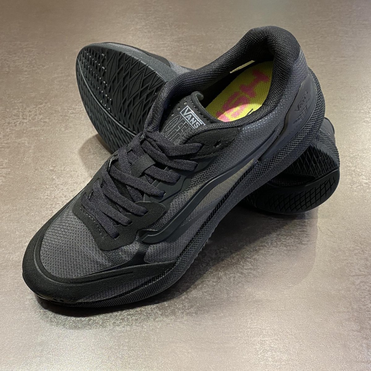 画像2: VANS | AVE RAPID LX - BLACKOUT (2)