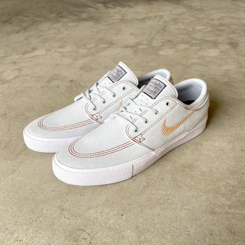NIKE SB
