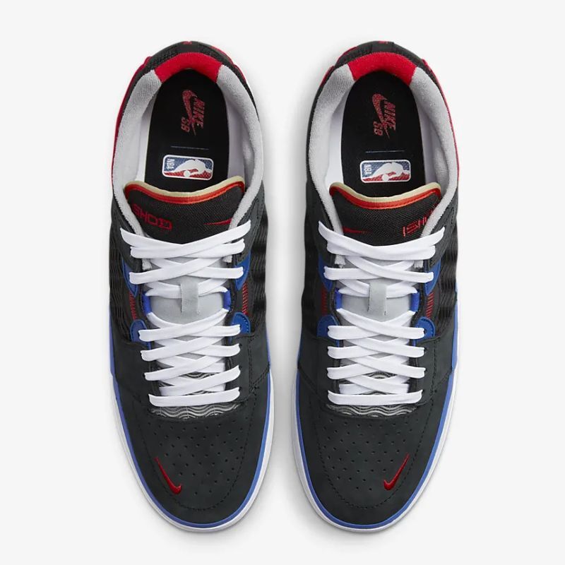 NIKE SB
